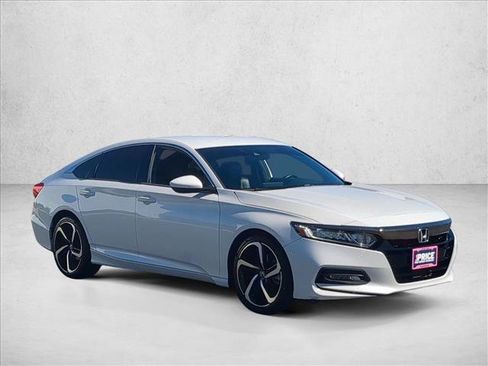 Used 2019 Honda Accord Sport image 3