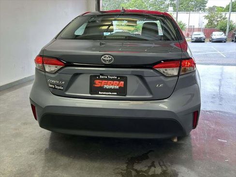 Certified 2025 Toyota Corolla LE FWD image 4