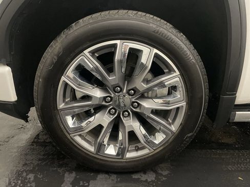 Used 2025 GMC Sierra 1500 Denali AWD/4WD image 28