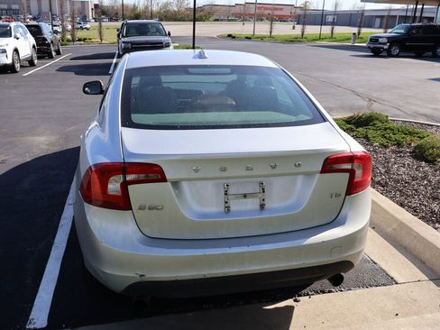 Used 2012 Volvo S60 T5 w/ Climate Pkg image 13