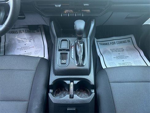 Used 2024 Chevrolet Colorado W/T image 11