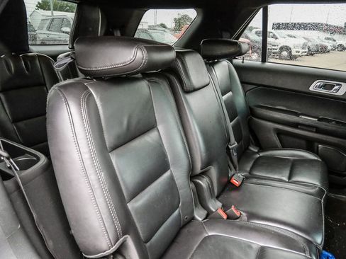 Used 2013 Ford Explorer XLT FWD image 39