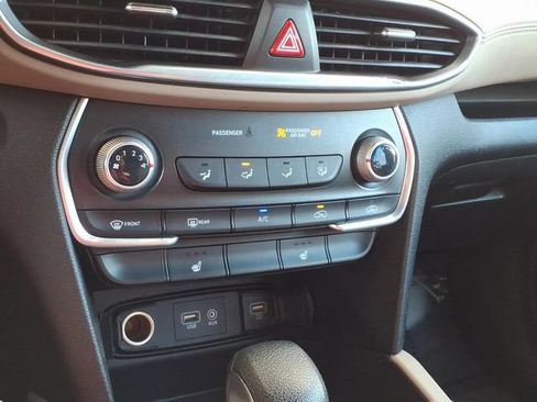 Used 2019 Hyundai Santa Fe SEL AWD/4WD image 13