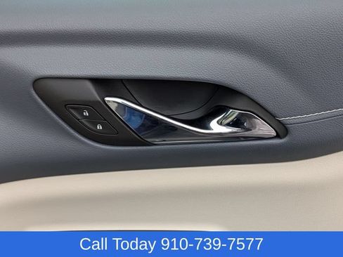 Used 2023 GMC Acadia Denali w/ Denali Ultimate Package FWD image 40