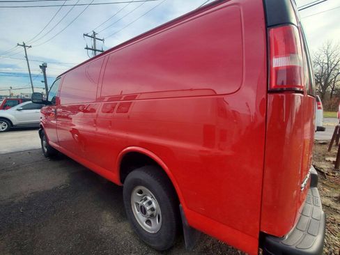 Used 2015 GMC Savana 2500 Extended RWD image 6