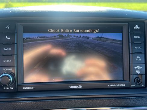 Used 2018 Dodge Grand Caravan SXT w/ Rear Park Assist Package FWD image 23