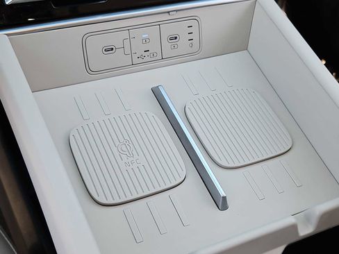 Certified 2025 Hyundai Santa Fe SEL image 30