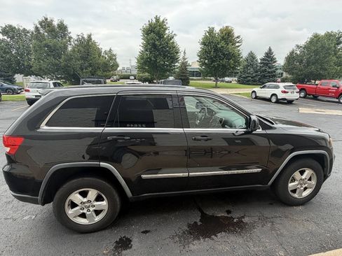 Used 2012 Jeep Grand Cherokee Laredo AWD/4WD image 6