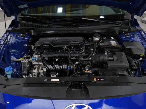 Used 2025 Hyundai Elantra SEL FWD image 56