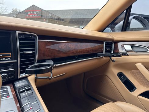 Used 2012 Porsche Panamera S image 58