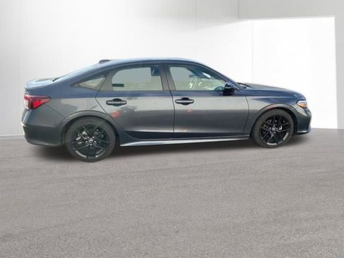 Used 2025 Honda Civic Sport image 9