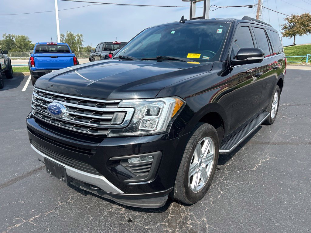 Used 2019 Ford Expedition XLT w/ Equipment Group 202A AWD/4WD image 9