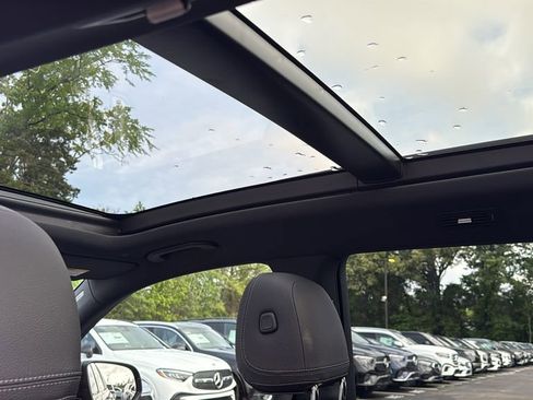 Certified 2025 Mercedes-Benz GLS 450 4MATIC image 29