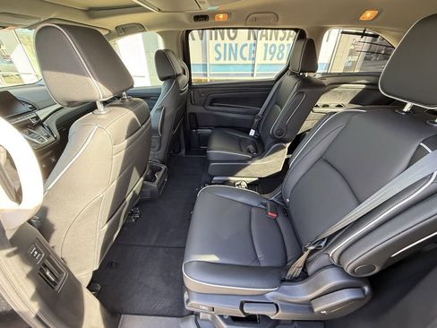 Used 2026 Honda Odyssey Touring image 9