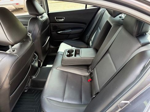 Used 2018 Acura TLX w/ Technology Package FWD image 14