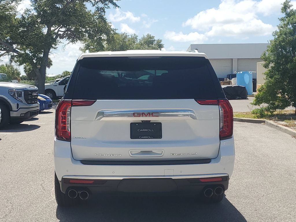 Certified 2024 GMC Yukon XL Denali w/ Denali Reserve Package AWD/4WD image 5