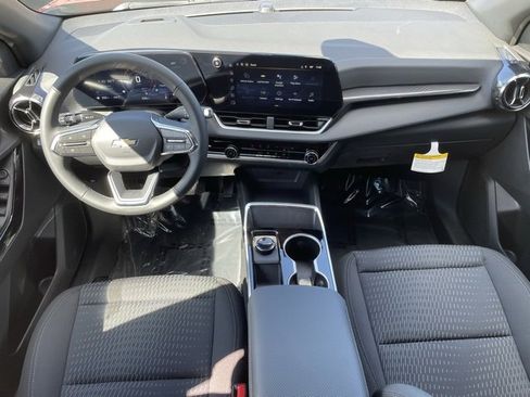 New 2026 Chevrolet Equinox LT image 9