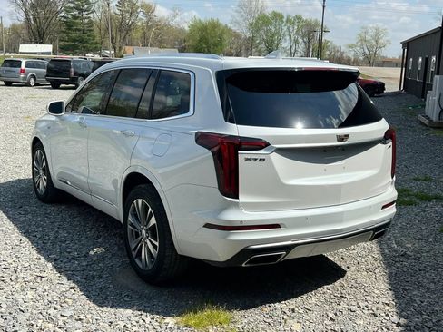 Used 2020 Cadillac XT6 Premium Luxury FWD image 3