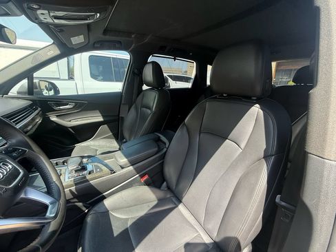 Used 2018 Audi Q7 3.0T Premium Plus w/ Premium Plus Package AWD/4WD image 8