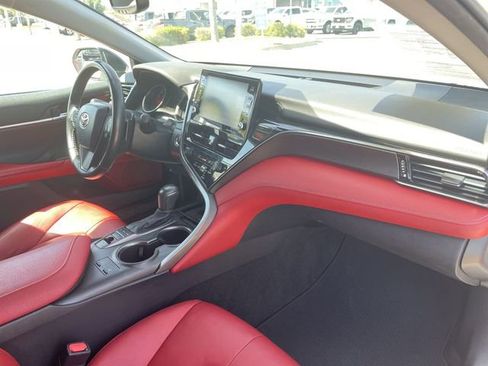 Used 2021 Toyota Camry XSE FWD image 28