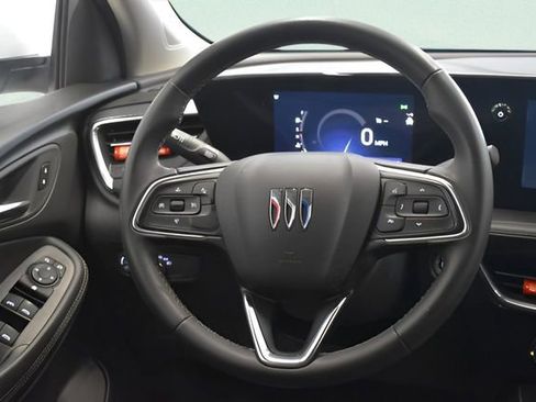 Used 2025 Buick Encore GX Preferred AWD/4WD image 24