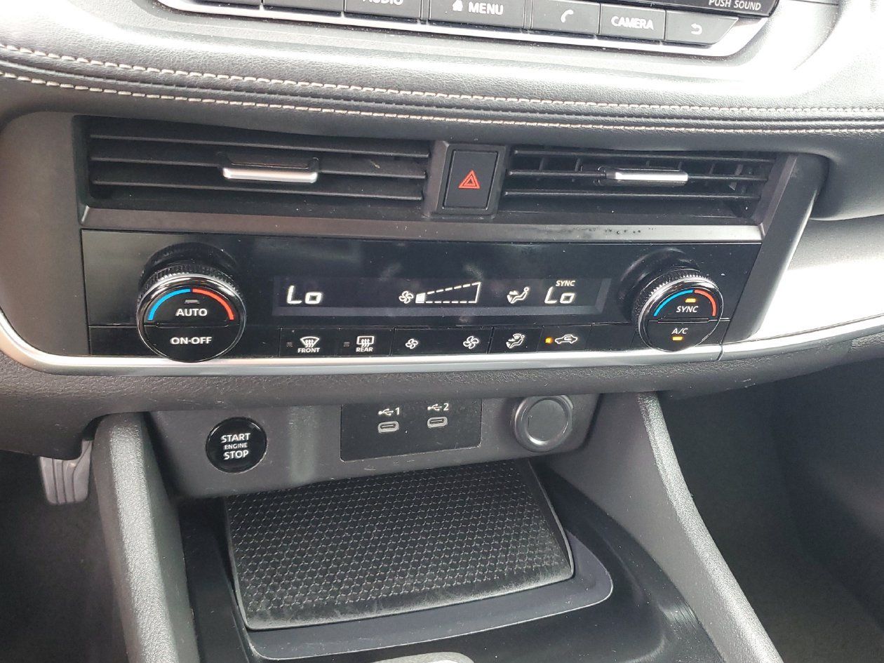 Used 2024 Nissan Rogue SV FWD image 21