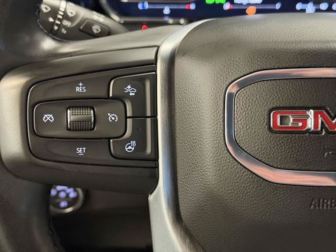 Used 2025 GMC Sierra 1500 SLT AWD/4WD image 13