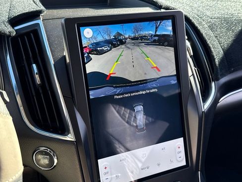 Used 2023 Ford Edge Titanium image 25