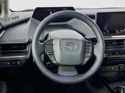 Used 2026 Toyota Prius XLE FWD image 18