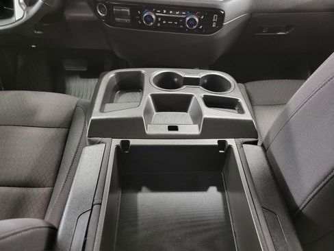 Used 2024 Chevrolet Silverado 1500 RST image 17