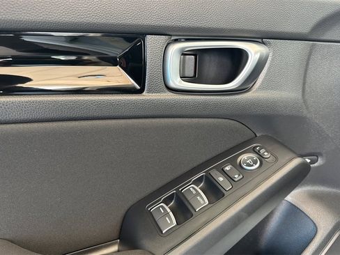 Certified 2025 Honda Civic Sport image 10