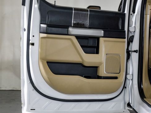 Used 2020 Ford F350 Lariat w/ Lariat Value Package image 35