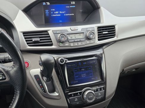 Used 2015 Honda Odyssey Touring Elite image 24