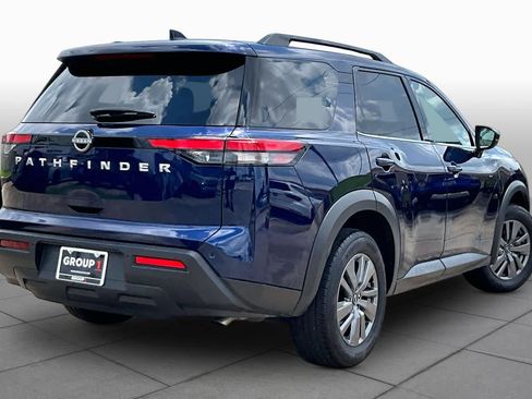 Used 2025 Nissan Pathfinder SV FWD image 12