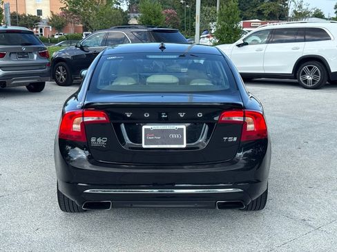 Used 2018 Volvo S60 T5 Inscription FWD image 6
