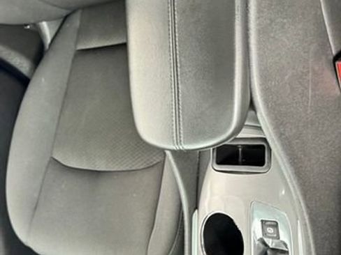 Used 2022 Chevrolet Malibu LT FWD image 30