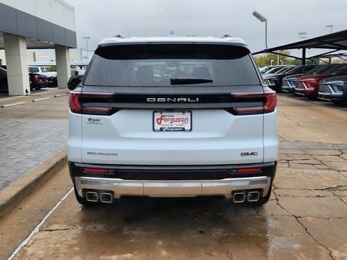 New 2026 GMC Acadia Denali image 5