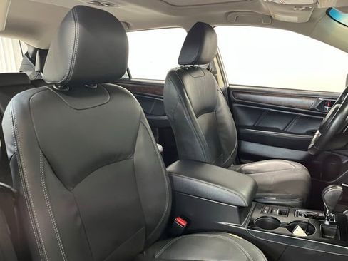 Used 2019 Subaru Outback 3.6R Limited w/ Popular Package #2 AWD/4WD image 10