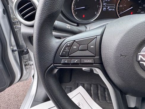 Used 2025 Nissan Versa S w/ Trunk Package image 15