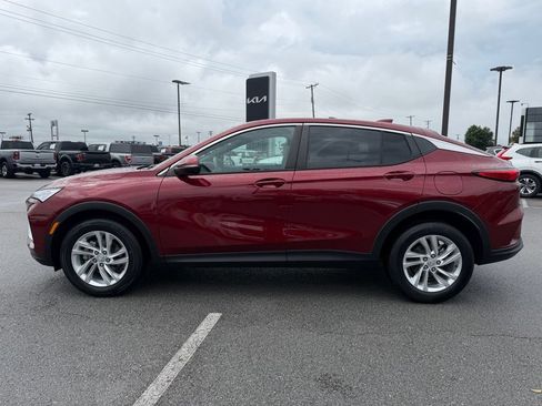 Used 2024 Buick Envista Preferred FWD image 4