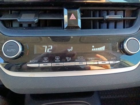 Used 2023 Toyota Corolla LE image 23