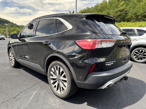 Used 2020 Ford Escape Titanium AWD/4WD image 4