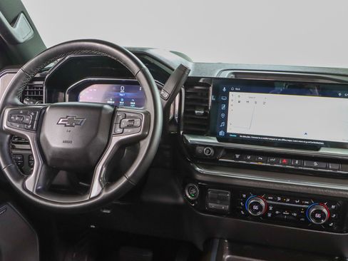 Used 2024 Chevrolet Silverado 2500 High Country w/ High Country Premium Package image 18