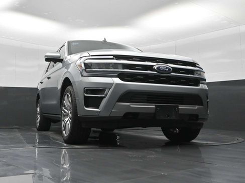 Used 2023 Ford Expedition Limited AWD/4WD image 33