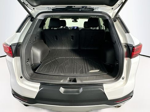 Used 2023 Chevrolet Blazer LT w/ Convenience Package FWD image 27