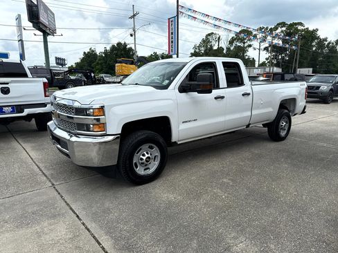 Used 2019 Chevrolet Silverado 2500 W/T w/ WT Convenience Package image 2