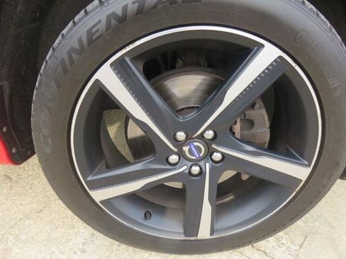 Used 2015 Volvo XC60 T6 R-Design image 10