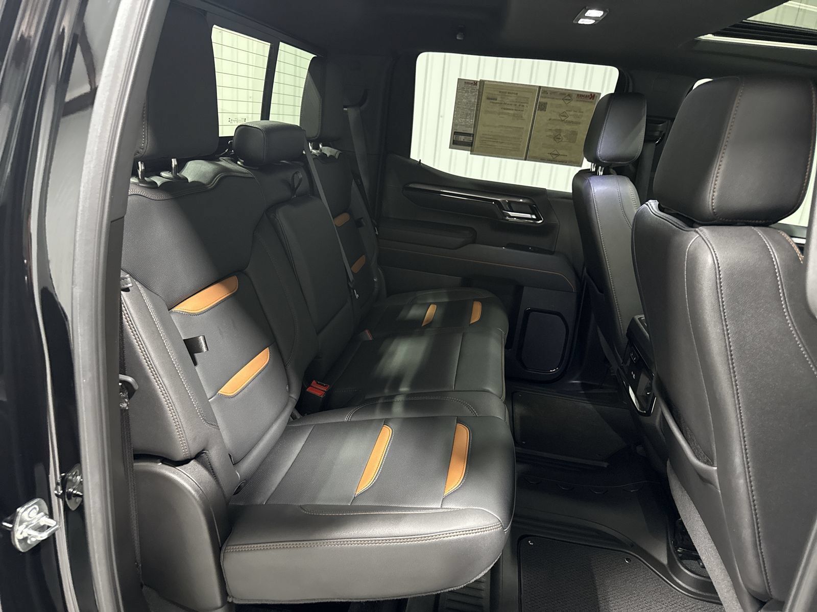 Used 2025 GMC Sierra 1500 AT4 w/ AT4 Premium Package AWD/4WD image 28
