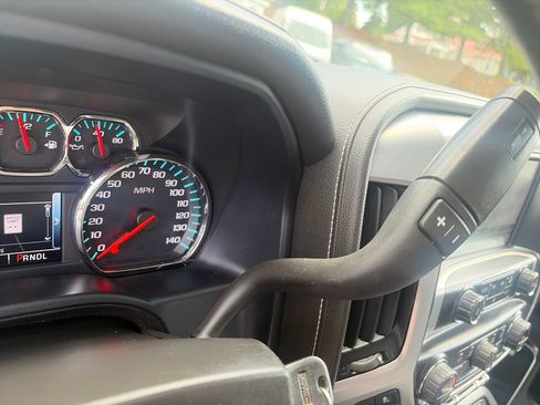 Used 2018 GMC Sierra 1500 SLT AWD/4WD image 24
