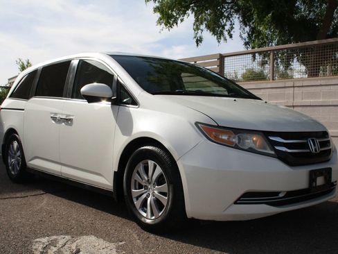 Used 2014 Honda Odyssey EX-L image 2